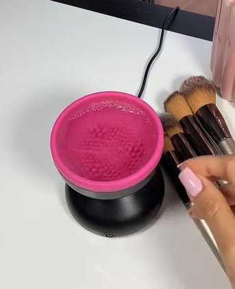 Mini Makeup Brush cleaner